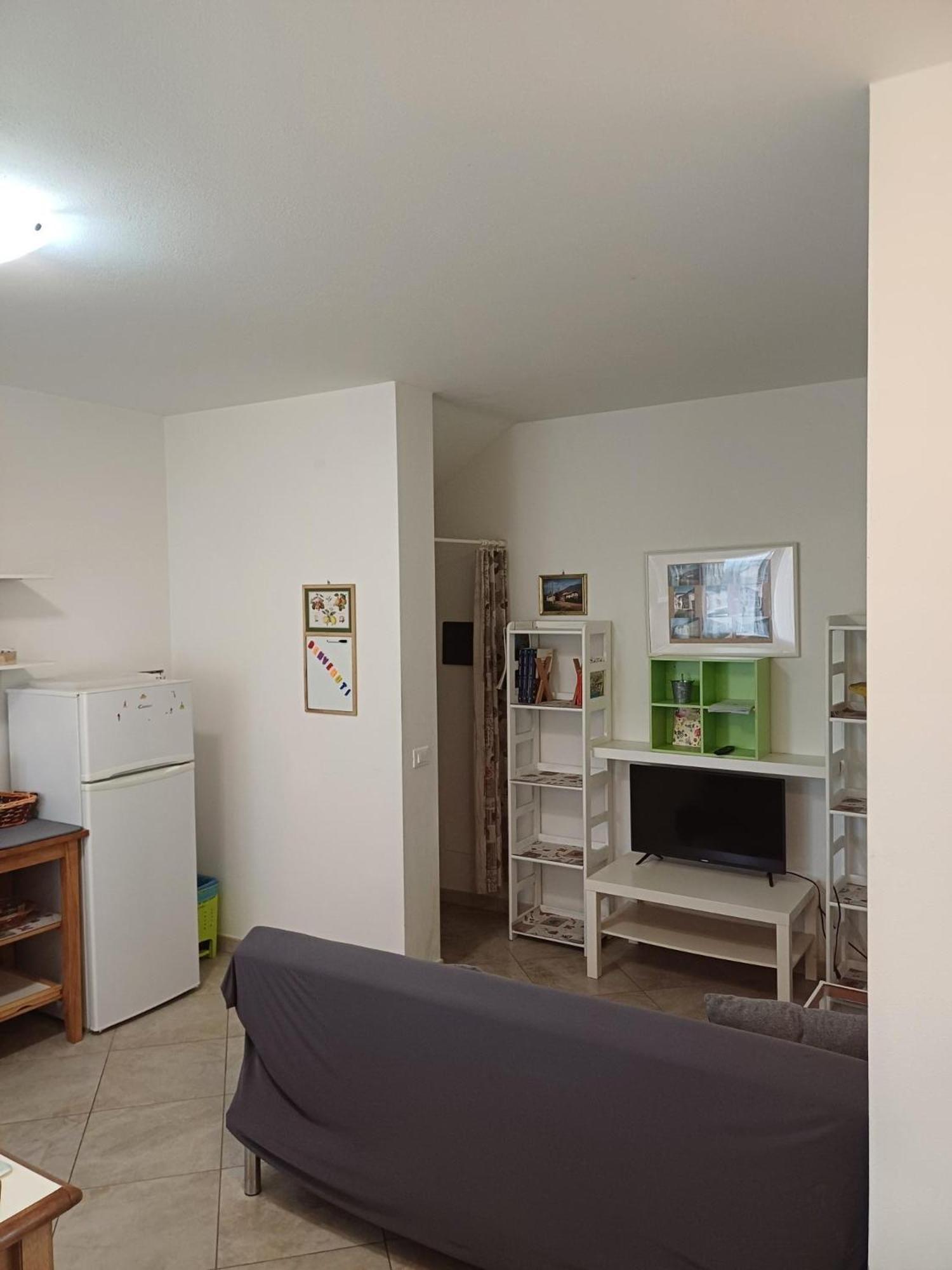 Cascina Legnago Bilocale A 6 Chilometri Da Salo' Appartement Villanuova sul clisi Buitenkant foto