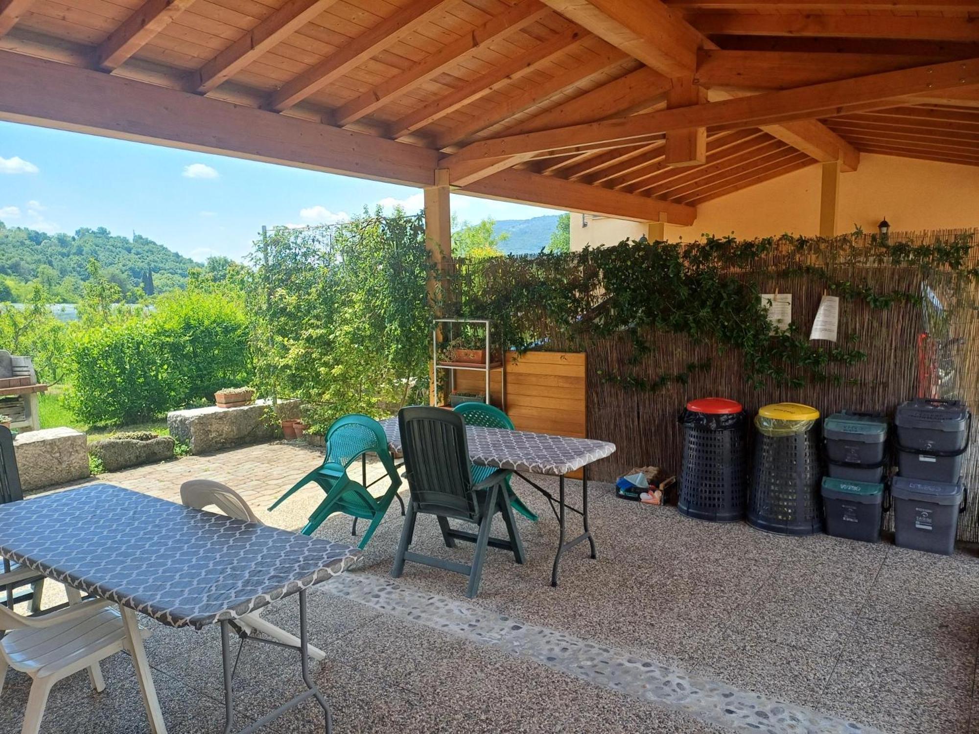 Cascina Legnago Bilocale A 6 Chilometri Da Salo' Appartement Villanuova sul clisi Buitenkant foto
